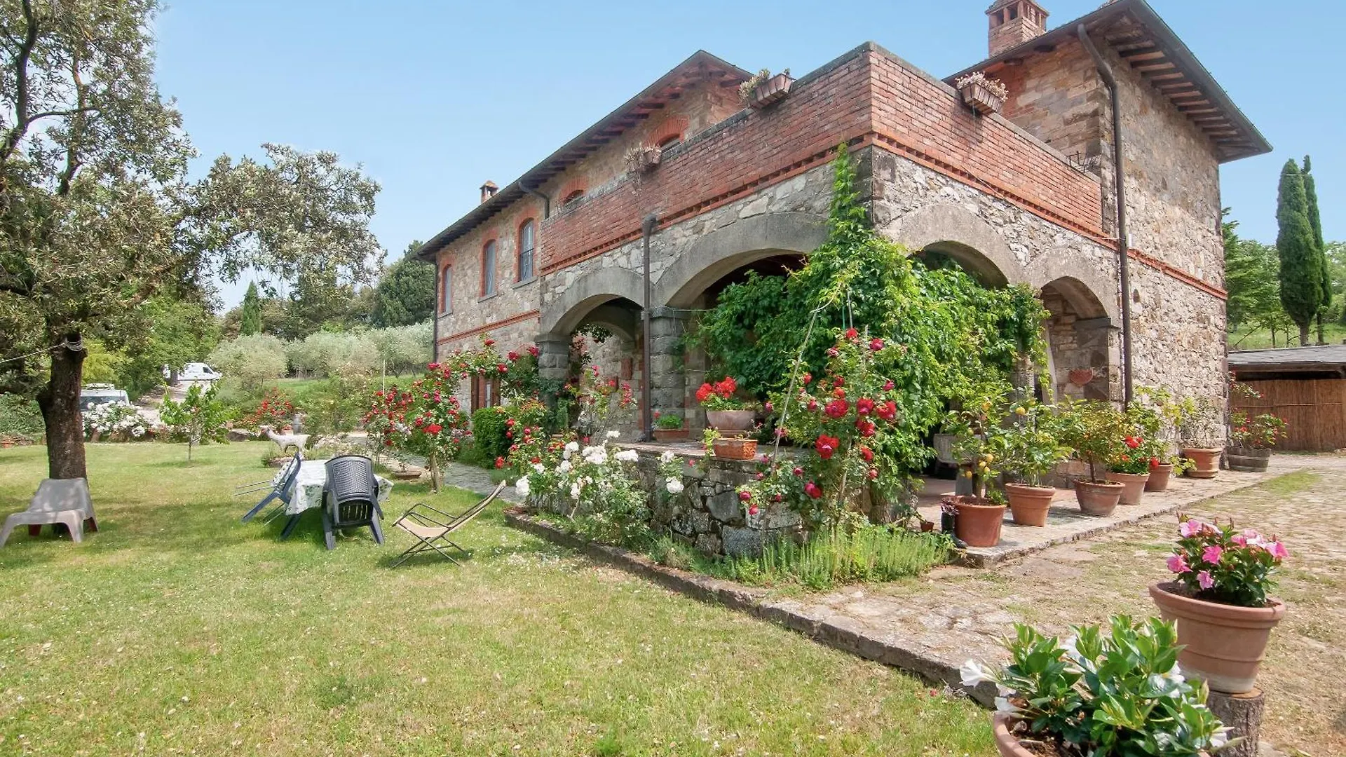 Farm stay Agriturismo La Cipressaia Greve in Chianti Italy